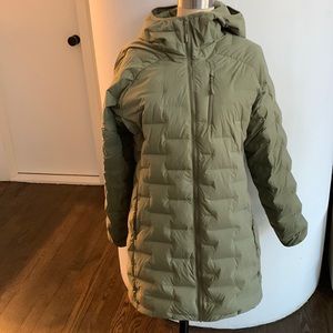 Mountain hardware jacket